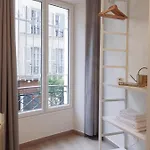 New In The Heart Of Le Marais شقة *
