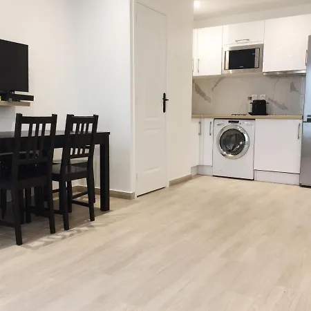 New In The Heart Of Le Marais باريس
